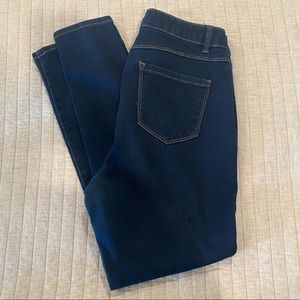 D. Jeans Skinny Jeans